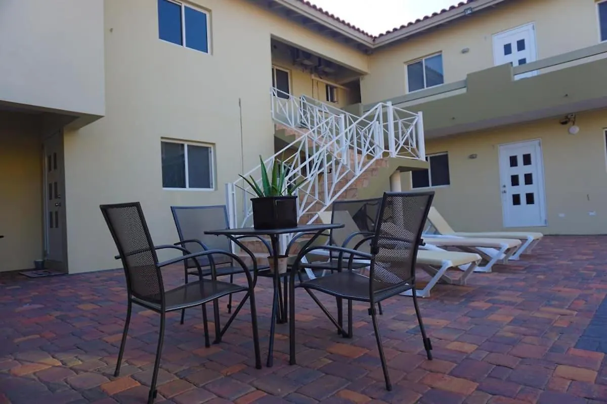 Hacienda Apartments Near The Beach Oranjestad